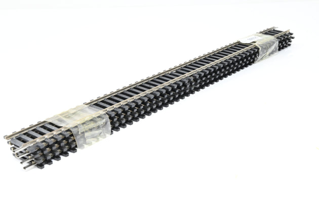 Hornby OO Gauge R601 Double Straight Track - 335mm 4 Pieces