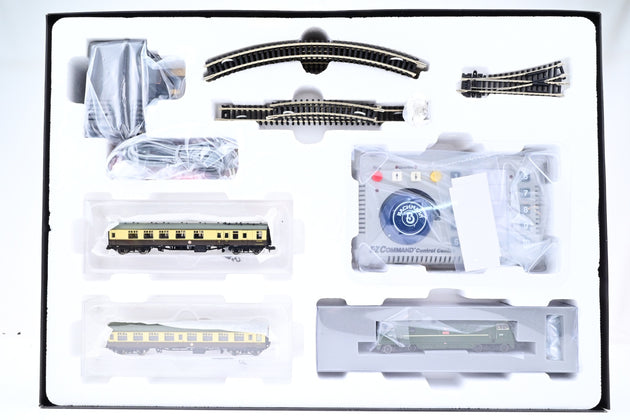 Graham Farish N Gauge 370-070 'Cornish Riviera Express' Train Set w/ Class 42 No.D829 'Magpie' + 2 Coaches - DCC Fitted, Boxed