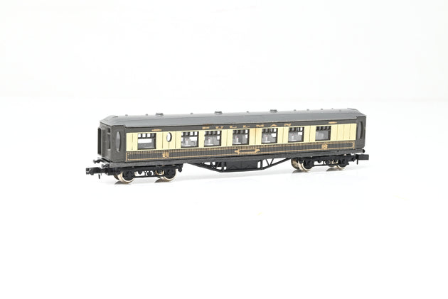 Graham Farish N Gauge 0646 Pullman Umber & Cream Dining Car Unnumbered/Unnamed - Boxed
