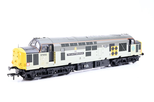 Bachmann OO Gauge BR Railfreight Coal Class 37 No.37692 'The Lass O' Ballochmyle' - Renumbered, Aftermarket Box