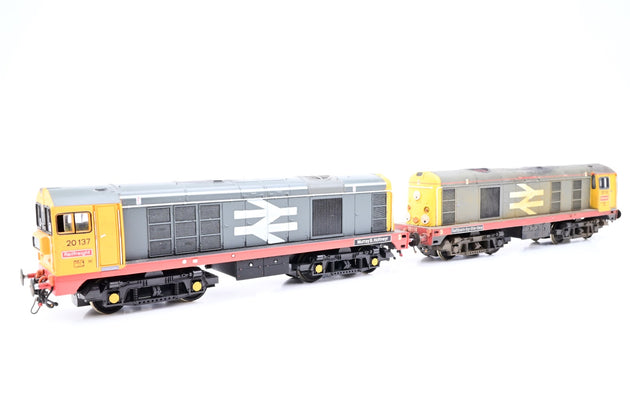 Lima OO Gauge Paired Configuration of Class 20 Diesels No.20137 & 20118 - Unboxed