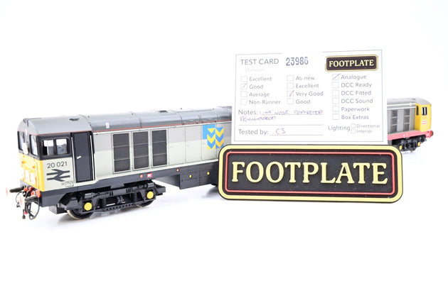 Lima OO Gauge Paired Configuration of Class 20 Diesels No.20215 & 20021 - Unboxed