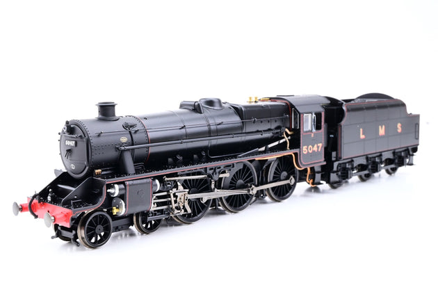 Hornby OO Gauge R30274 LMS Black Stanier Class 5MT 'Black 5' No.5047 - Boxed
