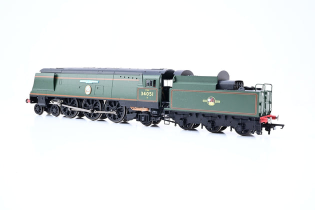Hornby OO Gauge R3300 Sir Winston Churchill's Funeral Train Pack w/ Battle of Britain No.34051 'Winston Churchill' + 3 Coaches - Limited Edition, Boxed