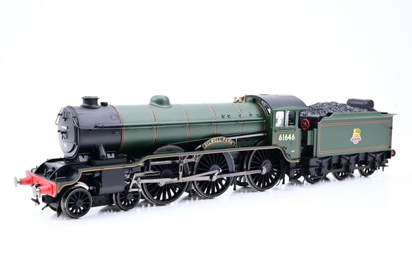 Hornby OO Gauge R3318 BR Green Early Emblem Class B17/6 No.61646 'Gilwell Park' - Boxed