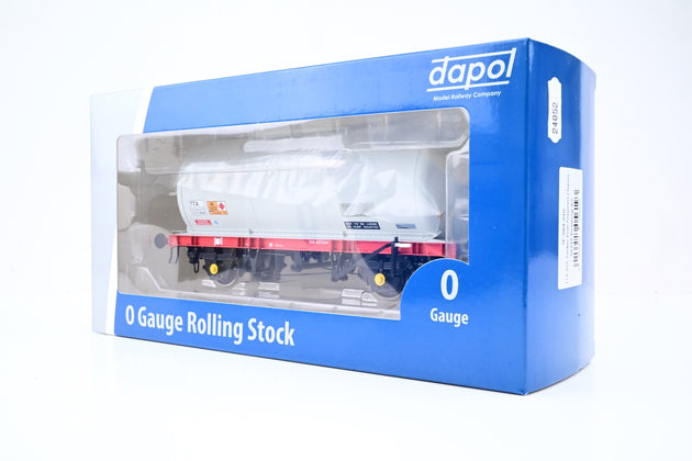 Dapol O Gauge 7F-064-010 'Esso' Grey & Red TTA 45T A2 Tanker Wagon No.56235 - Boxed