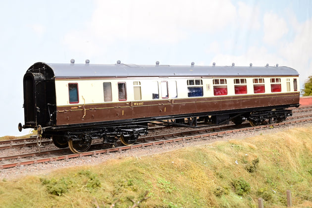 Sancheng O Gauge BR Chocolate & Cream Collett Brake Composite Corridor Coach No.W6487 - Boxed
