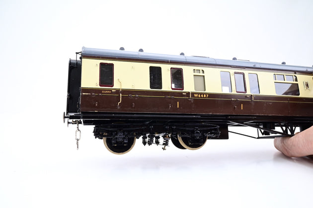 Sancheng O Gauge BR Chocolate & Cream Collett Brake Composite Corridor Coach No.W6487 - Boxed