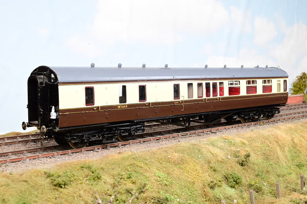 Sancheng O Gauge BR Chocolate & Cream Collett Brake Composite Corridor Coach No.W1089 - Boxed