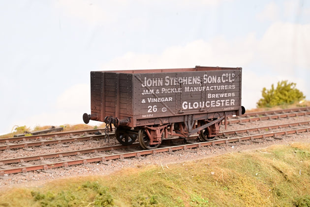 Dapol O Gauge 7F-071-020W 'John Stephens, Son & Co. Ltd.' 7-Plank Open Wagon No.26 - Factory Weathered, Boxed