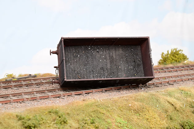 Dapol O Gauge 7F-071-029W 'Ruabon' 7-Plank Open Wagon No.825 - Factory Weathered, Boxed