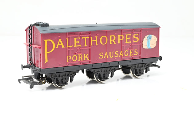 Hornby OO Gauge R670 'Palethorpes Pork Sausages' 6-Wheel Closed Van Unnumbered - Boxed