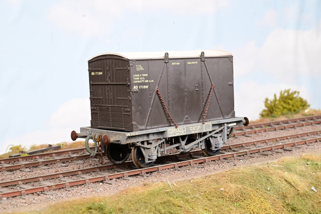 Kit Built O Gauge Conflat Wagon BR Grey W/BD Container BR Brown No.W39436 BD1710W - Unboxed