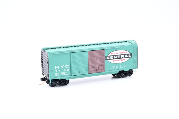 Micro-Trains N Gauge 23300 New York Central Green 40ft Standard Double Door Box Car No.77140 - Boxed