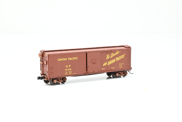 Atlas N Gauge 45823 Union Pacific Brown USRA Steel Rebuilt Box Car No.181586 - Boxed