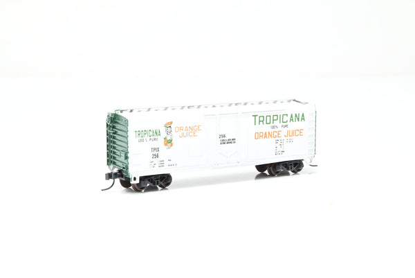Atlas N Gauge 3311-2.75 Tropicana White 40ft Plug Door Box Car No.256 - Boxed