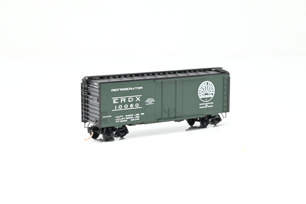 Micro-Trains N Gauge 21420 Eastern States Farmers Exchange Green 40ft Standard Plug Door Box Car No.ERDX 10060 - Boxed