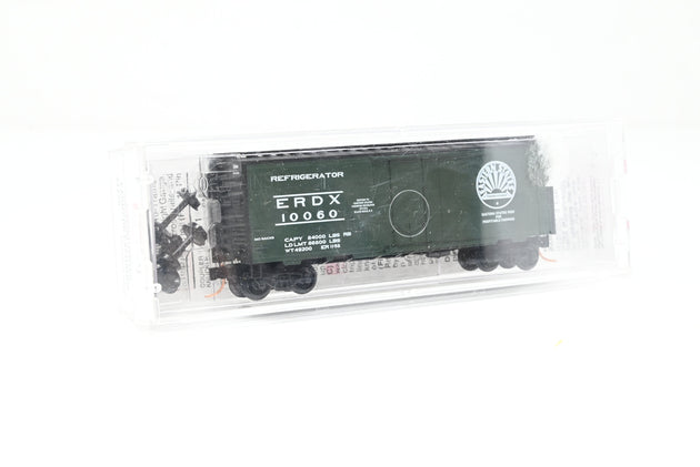 Micro-Trains N Gauge 21420 Eastern States Farmers Exchange Green 40ft Standard Plug Door Box Car No.ERDX 10060 - Boxed