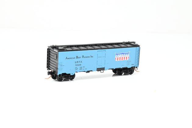 Micro-Trains N Gauge 05900540 URTX American Beef Packers Blue 40ft Steel Ice Reefer w/ Preco Fan No.75529 - Boxed