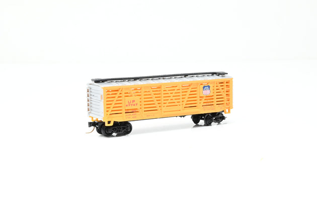 Bachmann N Gauge 71551 Union Pacific Yellow 40ft Single Door Stock Car No.47747 - Boxed