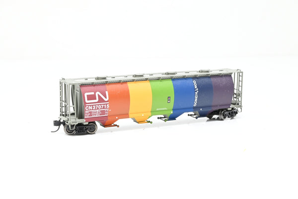 Intermountain N Gauge 65225-12 Canadian National Rainbow Cylindrical Covered Hopper Car w/ Round Hatch No.370715 - Boxed