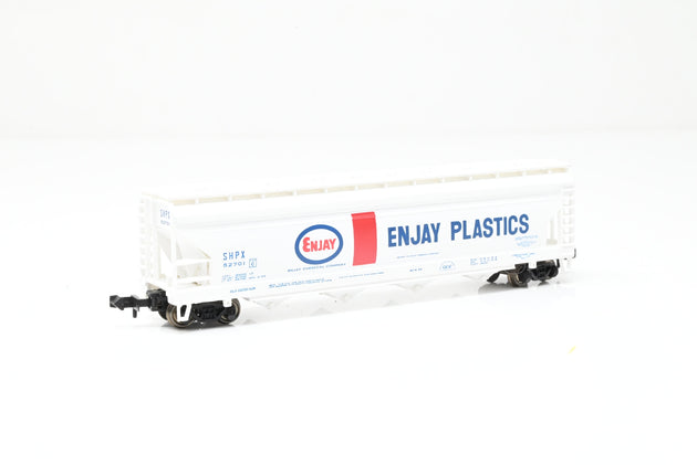 Bachmann N Gauge 70594 Enjay Plastics White 56ft Center-Flow Hopper Car No.52701 - Boxed