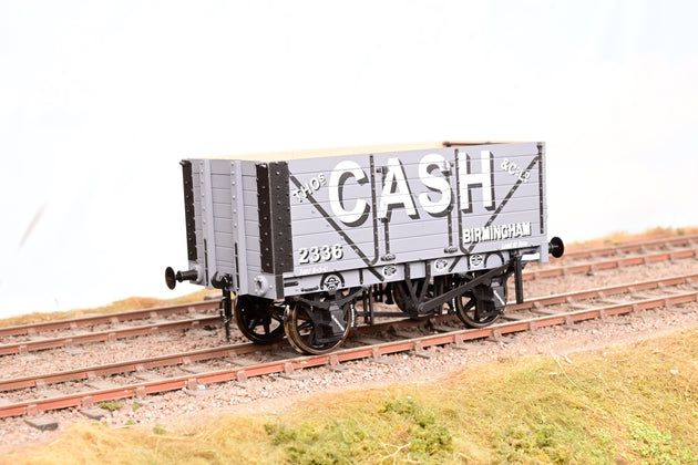 Dapol O Gauge 'Thomas Cash' Grey 7-Plank Open Wagon w/ Side & End Doors No.2336 - Limited Edition, Boxed