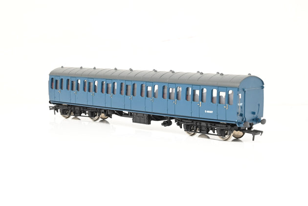 Bachmann OO Gauge 34-607 57ft MK1 Suburban Coach 2nd Class BR Blue No.E46087 - Boxed