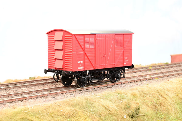 Dapol O Gauge 7F-054-005 BR Crimson 10T Covered Meat Van No.B870040 - Boxed