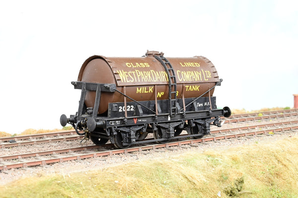 Kit Built O Gauge GW 6-Wheel Milk Tank West Park Dairy No.2022 - Aftermarket Box