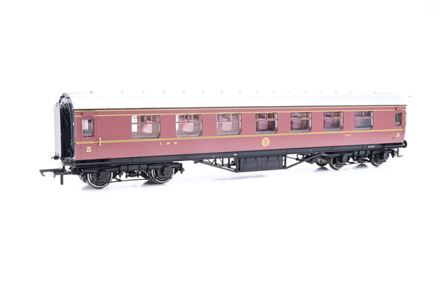 Hornby OO Gauge R3299 '1945 Going Home' Track Pack - Boxed