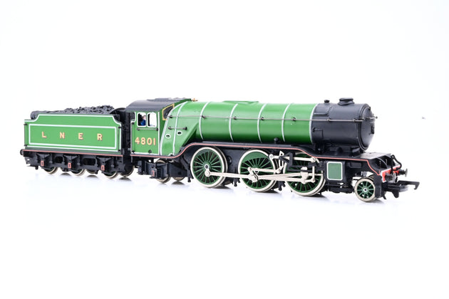 Bachmann OO Gauge 31-555 LNER Green 2-6-2 Class V2 No.4801 - Boxed