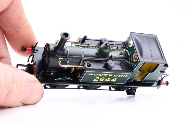 Dapol OO Gauge 4S-010-004 SR Lined Green Terrier Class No.2644 - Boxed