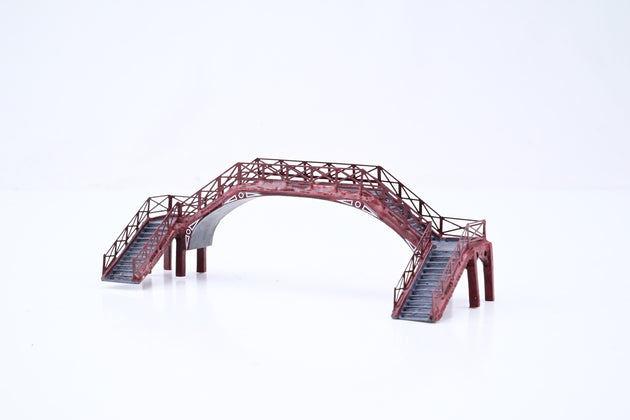 Hornby N Gauge N8091 Lyddle End Buildiing 'Platform Footbridge' - Boxed