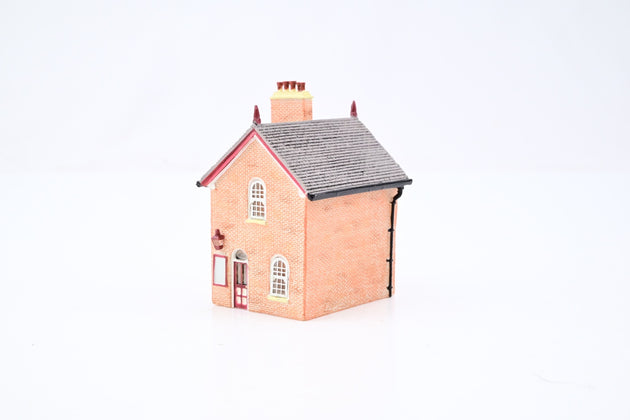 Hornby N Gauge N8716 Lyddle End Buildiing 'Upper Lyddle End Main Building' - Boxed