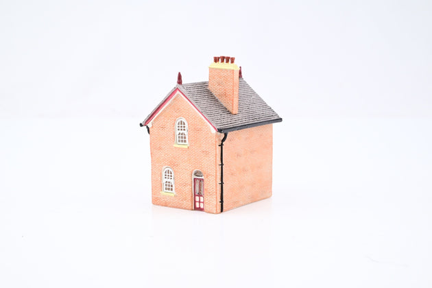Hornby N Gauge N8716 Lyddle End Buildiing 'Upper Lyddle End Main Building' - Boxed