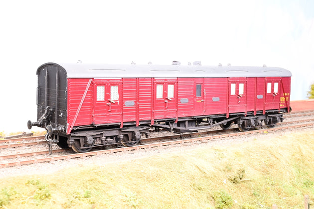 Slaters O Gauge BR Crimson Bogie Luggage Van No.359S