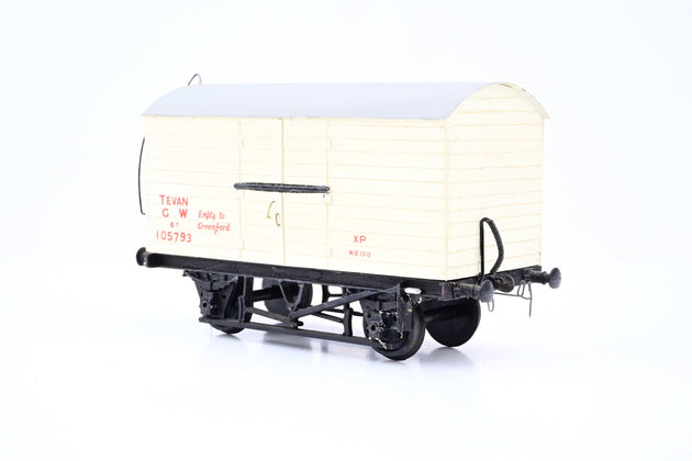 Kit Built O Gauge GWR White Tevan Insulated Goods Van No.105793 - Aftermarket Box