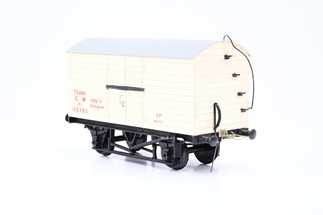 Kit Built O Gauge GWR White Tevan Insulated Goods Van No.105793 - Aftermarket Box