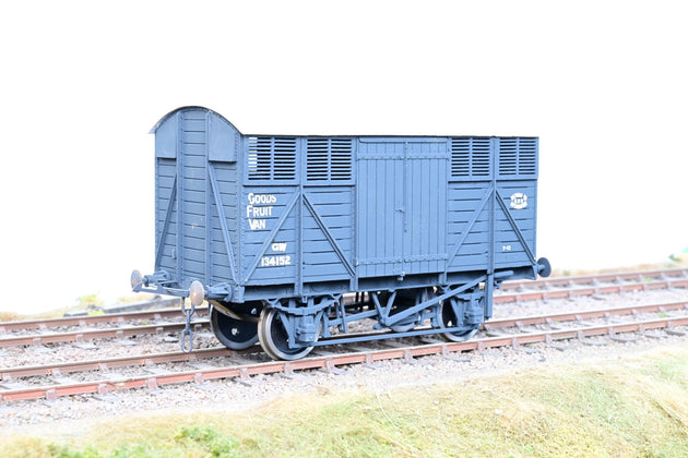 Kit Built O Gauge GWR Dark Grey 12T Ventilated Fruit Van No.134152 - Boxed