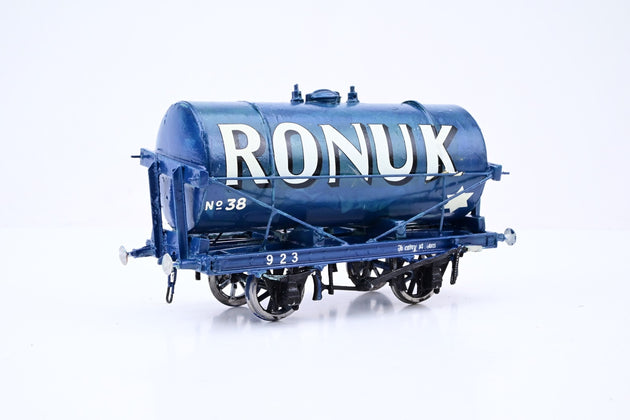 Kit Built O Gauge 'Ronuk' 14T Tank Wagon No.38 - Boxed