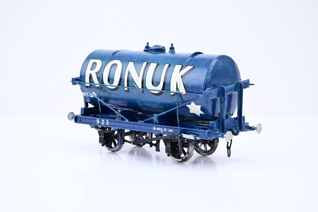 Kit Built O Gauge 'Ronuk' 14T Tank Wagon No.38 - Boxed