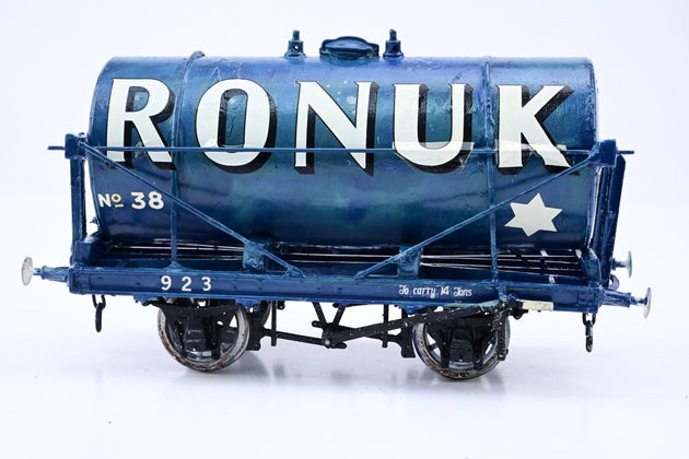 Kit Built O Gauge 'Ronuk' 14T Tank Wagon No.38 - Boxed