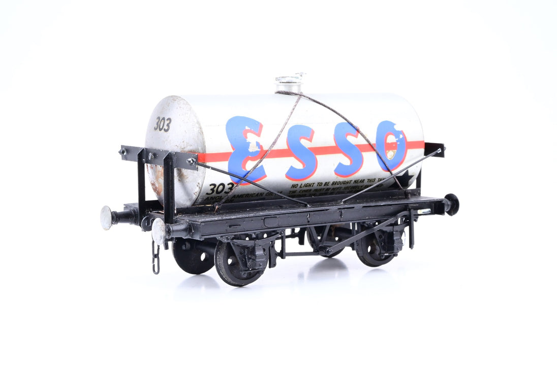 Kit Built O Gauge 'Esso' Silver 4-Wheel Tank Wagon No.303 - Unboxed