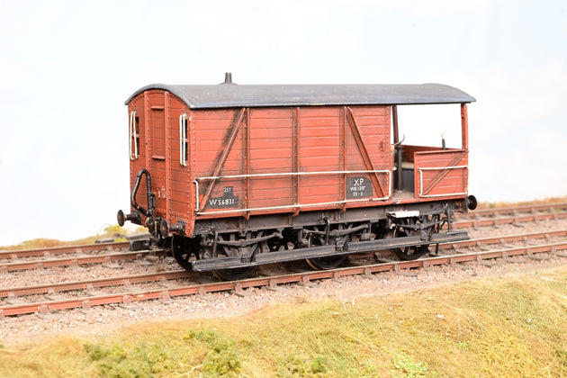 Kit Built O Gauge BR Bauxite 25T Brake Van No.W56831 - Weathered, Aftermarket Box