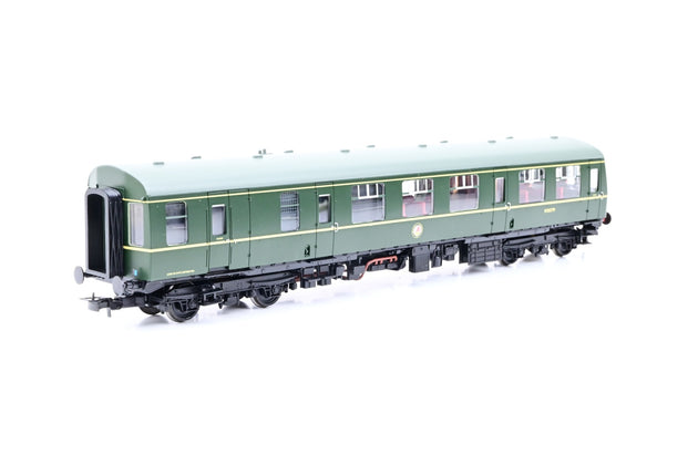 Bachmann OO Gauge 31-537 Class 105 DMU Power Twn BR Green w/ Half Yellow Ends No.M50812, M50779 - Boxed
