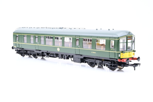 Bachmann OO Gauge 32-515 Derby Lightweight Two Car DMU BR Green w/ Yellow Warning Panel No.E29260, E29044