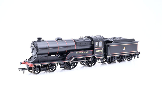 Bachmann OO Gauge 31-135 Class D11 BR Black Early Emblem No.62690 'The Lady of the Lake' - Boxed