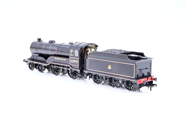 Bachmann OO Gauge 31-135 Class D11 BR Black Early Emblem No.62690 'The Lady of the Lake' - Boxed