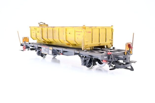 LGB G Gauge 40895 RhB Container Flatcar w/ RhB Waste Hopper No.Lb 7864 - Factory Weathered, Unboxed